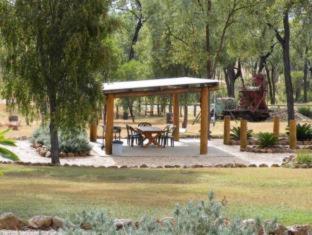 Rubyvale Motel & Holiday Units - An Adults Only Getaway - Rubyvale - 2