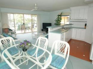 The Esplanade Riverview Holiday Apartments - Maroochydore - 4