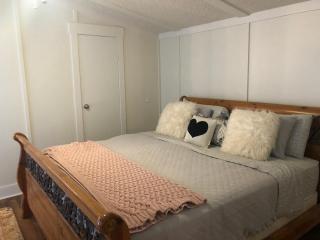 Beaufort SC New Renovation, Close to Parris Island, Historic Downtown, Beautiful Beaches, Sleeps 8 - Beaufort - 4
