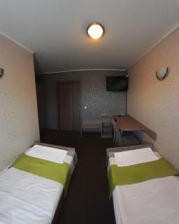 Restauracja i Noclegi Pod Kasztanami - Opole - 8