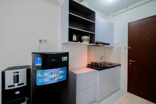 Affordable Price Studio at Riverview Jababeka Apartment Cikarang By Travelio - Bekasi - 5