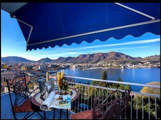 Lo Specchio Sul Lago - The House Of Travelers - Como - 0