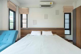 Loft Style Townhouse Near Old City - Chiang Mai - 3