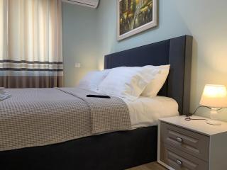 BELUX HOTEL - Tirana - 8