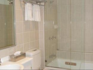 Carlyle Suites & Apartments - 6