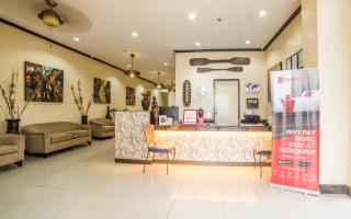 RedDoorz Plus near Rizal Junction - 4