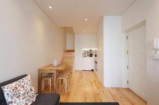 HM - Charming Pinheiro Duplex Apartment - Porto - 6