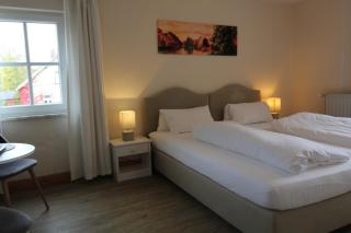 Hotel-Gasthof Opel Bed & Breakfast - 1