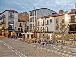 Hotel Apolonia Soria - Soria - 9