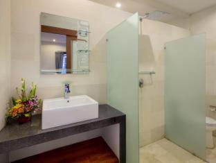 Echo Beach Townhouses - 8