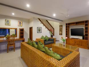 Echo Beach Townhouses - 4