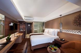 Ramada by Wyndham Bali Sunset Road Kuta - Kuta - 8