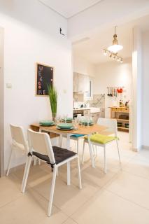 1 KM from The Acropolis 1 Bedroom Apt Netflix And Washing Machine - Athene - 2