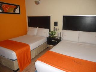 Hotel Estadio - Guadalajara - 1