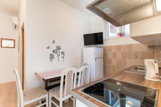 Apartments Ivanka - Okrug Gornji - 2
