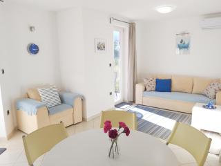 Apartment Nika, 4*, 2-bedroom, barbecue - Baška - 7