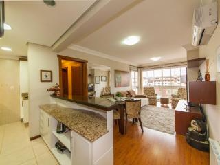 400 metros, Rua Coberta Centro - Villa Di Pietro 404 - Gramado - 2
