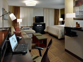 Staybridge Suites Eau Claire - Altoona by IHG - Altoona - 9