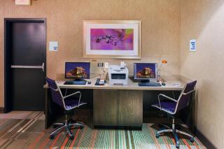 Holiday Inn Express Frisco Legacy Park Area by IHG - Frisco - 2