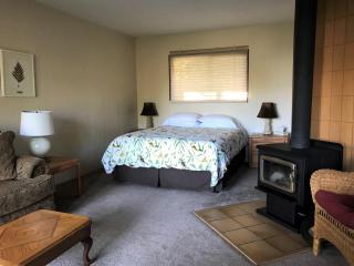 Driftwood Village Cottages - Sturdies Bay - 3