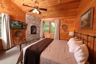 Shady Lady - Sevierville - 3