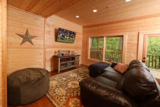 Honey J's Mountain Retreat - Sevierville - 8