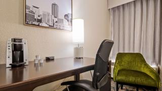 Best Western Plus Indianapolis NW Hotel - Indianapolis - 3