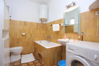 Apartments with a swimming pool Mali Rat (Omis) - 9698 - Dugi Rat - 1