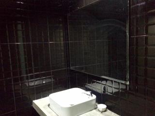 Sri Krungthep Hotel - Banguecoque - 1