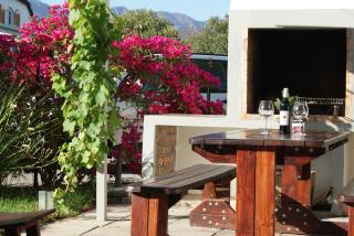 GuBas De Hoek meet eat sleep - 3