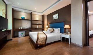 Skylark Hotel - 6