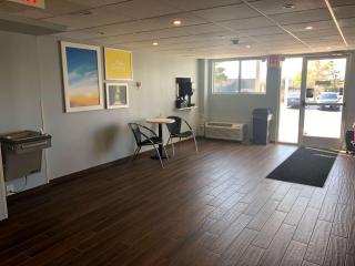 Days Inn by Wyndham Grove City Columbus South - 9