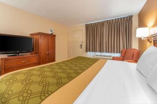 Econo Lodge Downtown - Louisville - 5