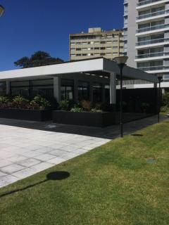 Edificio Jardines del Country Piso 19 - Punta del Este - 6