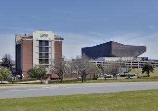Holiday Inn Express & Suites Irving Conv Ctr - Las Colinas by IHG - 8