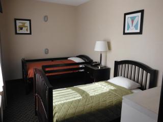 Holiday Inn Express & Suites Clinton by IHG - Clinton - 2