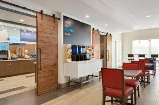 Holiday Inn Express & Suites - Cincinnati NE - Red Bank Road by IHG - 2
