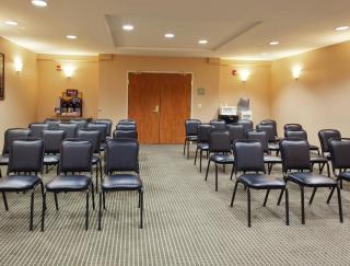 Holiday Inn Express Hotel & Suites Carson City by IHG - Carson City - 3
