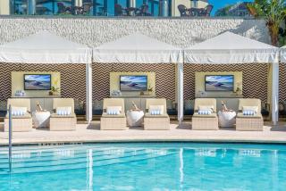 Naples Grande Beach Resort - 4