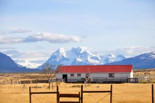 Puerto Bories House, holiday home rentals in Patagonia - Puerto Natales - 2