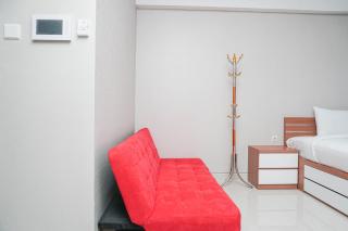 Spacious Studio with City View West Vista Apartment By Travelio - Jakarta - 9