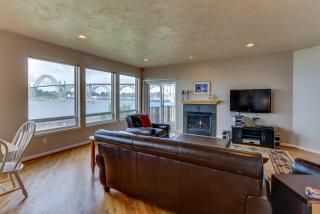 Bridgetender - Newport - 7
