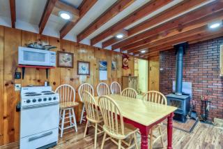 Awesome Payette Lake Cabin - 7