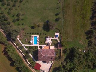 Beautiful villa Divina with large pool, sauna & hydrommassage near Pula, high level of privacy - Šišan - 3