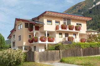 Haus Steinbock - Neustift im Stubaital - 6