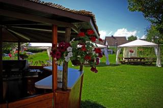 Hotel Waldblick BSR Garten mit Pavillons im Schwarzwald, ideal für Paare, Familien, Hunde - Donaueschingen - 8