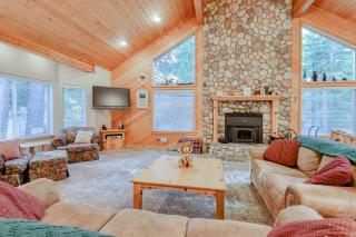Hatcher's Hideaway - Shaver Lake - 9