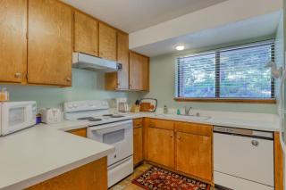 Huntington Lair Condominium - Lakeshore - 1