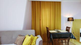 Spacious Downtown Apartment with a City View - Prishtinë - 5