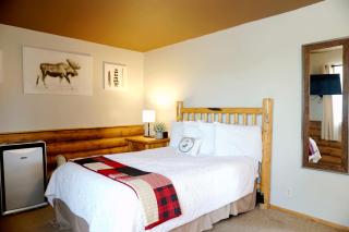 Moose Creek Inn - 7